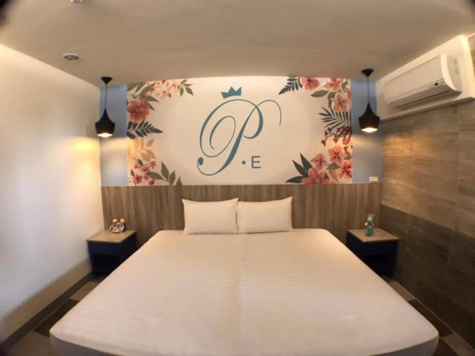 P&E Hotel Tajnan Kültér fotó