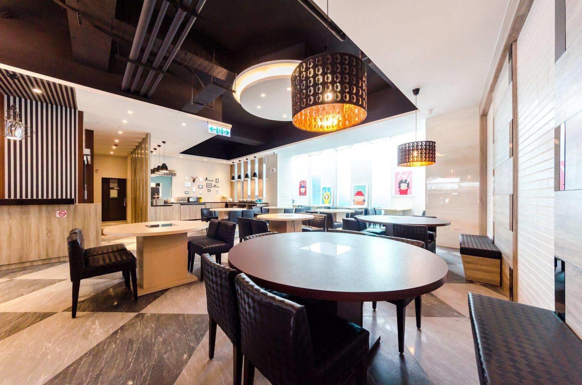 P&E Hotel Tajnan Kültér fotó