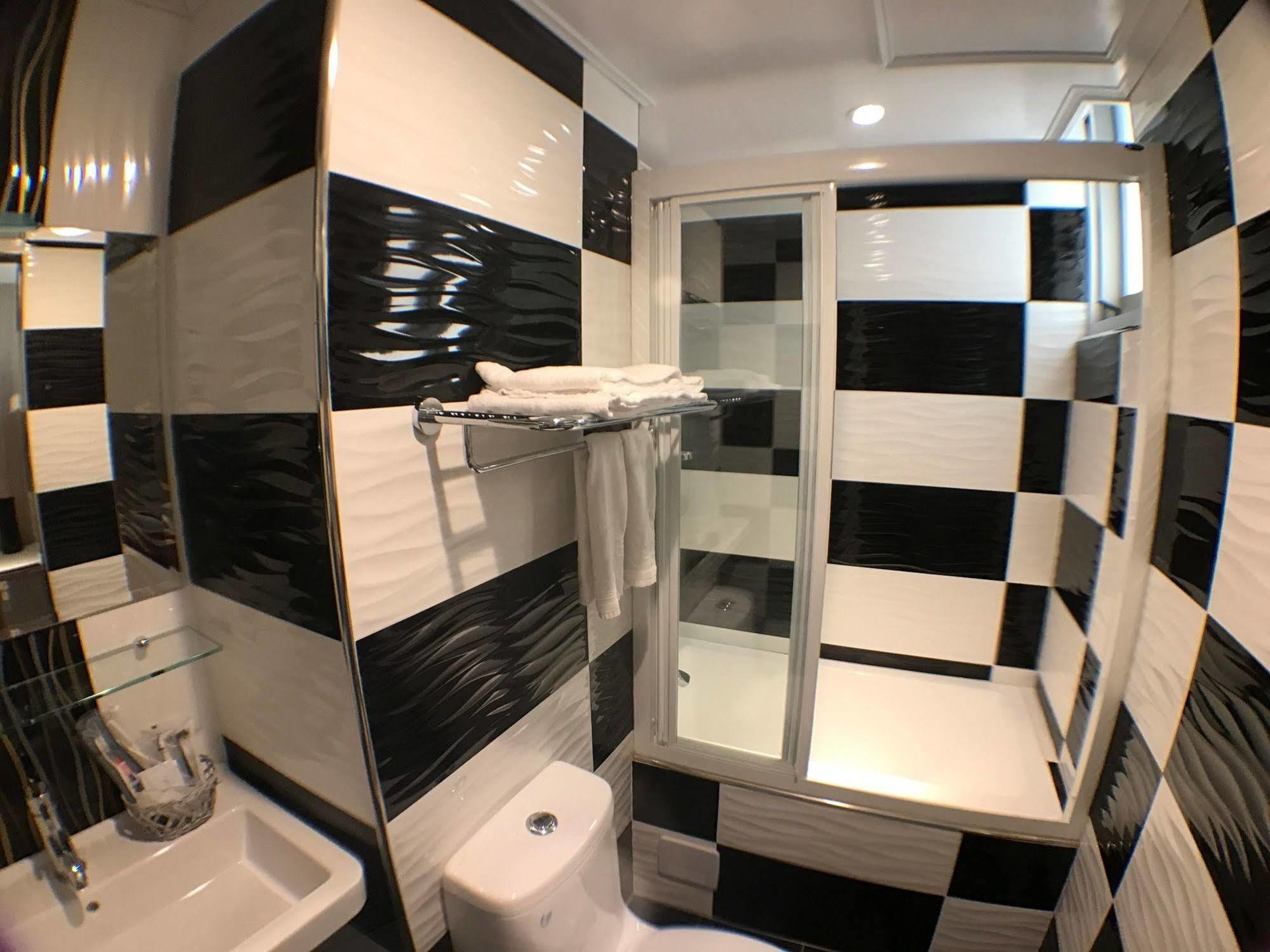 P&E Hotel Tajnan Kültér fotó